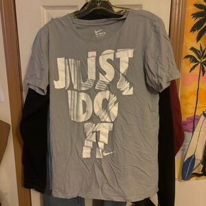 Grey Nike Just Do It | Women’s Small
